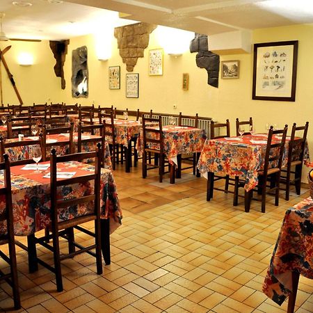 Hotel Du Commerce Et De Navarre ลูร์ด ภายนอก รูปภาพ