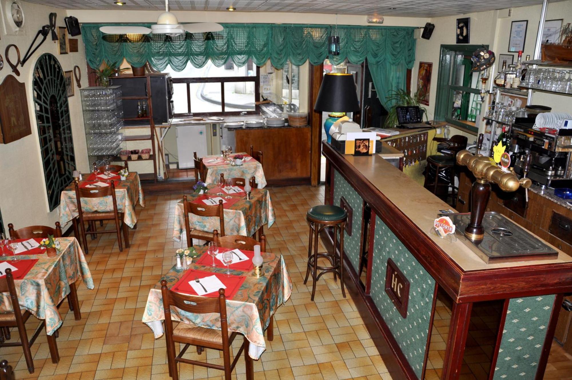 Hotel Du Commerce Et De Navarre ลูร์ด ภายนอก รูปภาพ
